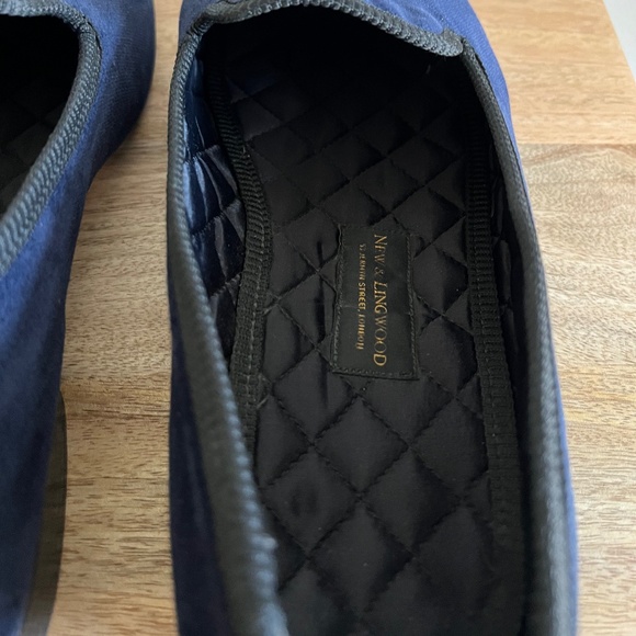 New & Lingwood Navy Skull & Crossbones Prince Albert Velvet Slippers - Picture 6 of 7